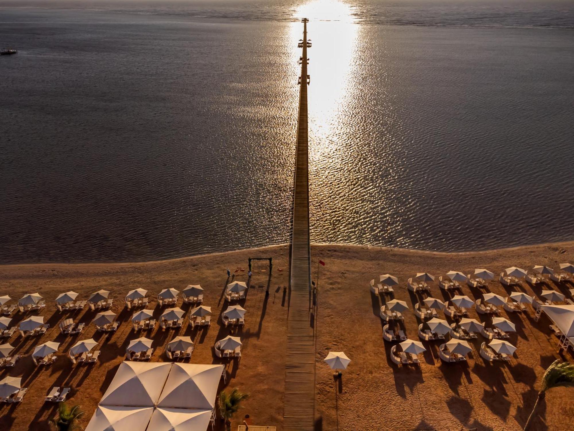 Rixos Premium Seagate Hotell Sharm el-Sheikh Exteriör bild The beach at the Dead Sea