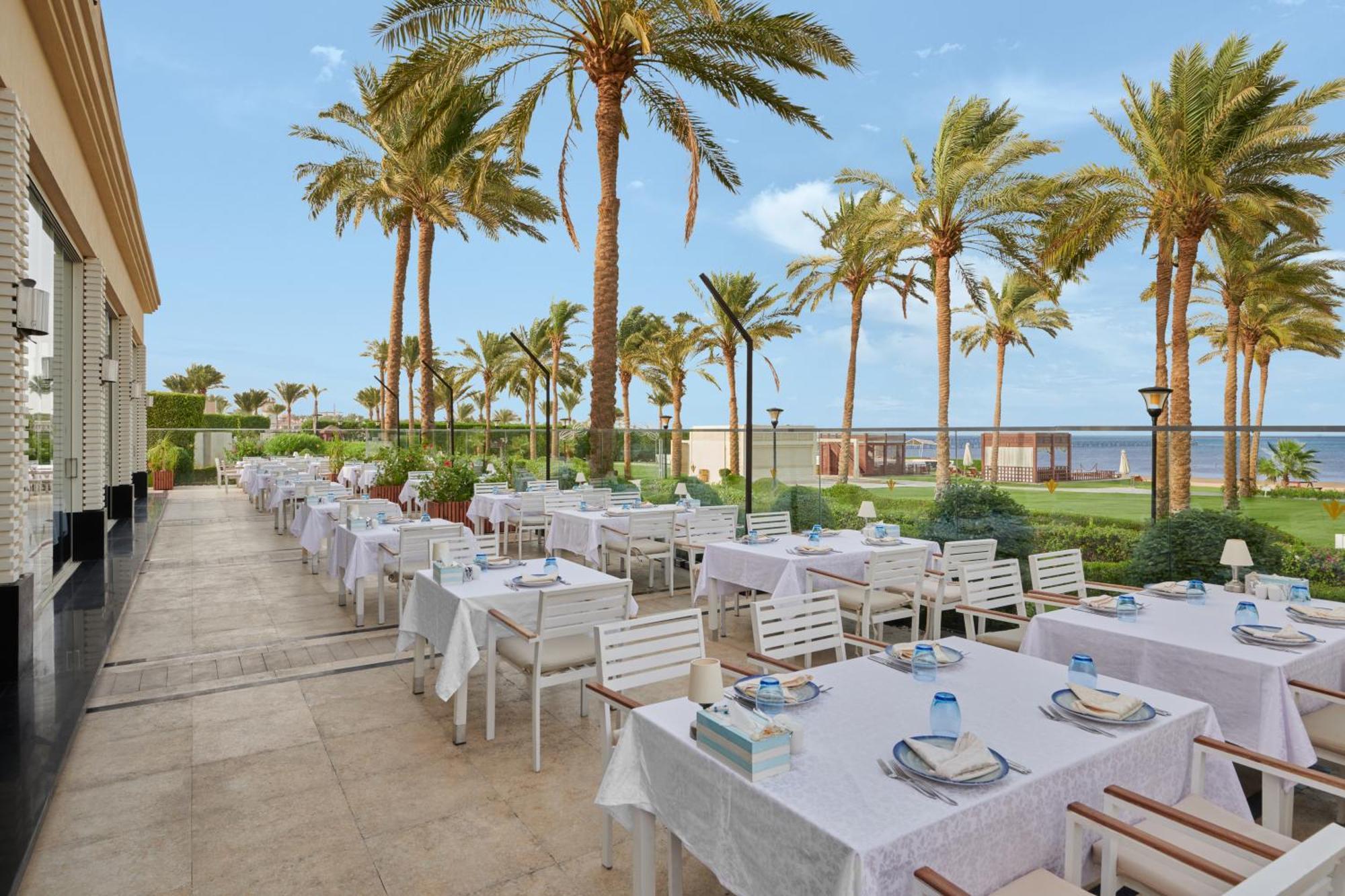 Rixos Premium Seagate Hotell Sharm el-Sheikh Exteriör bild The terrace of the hotel